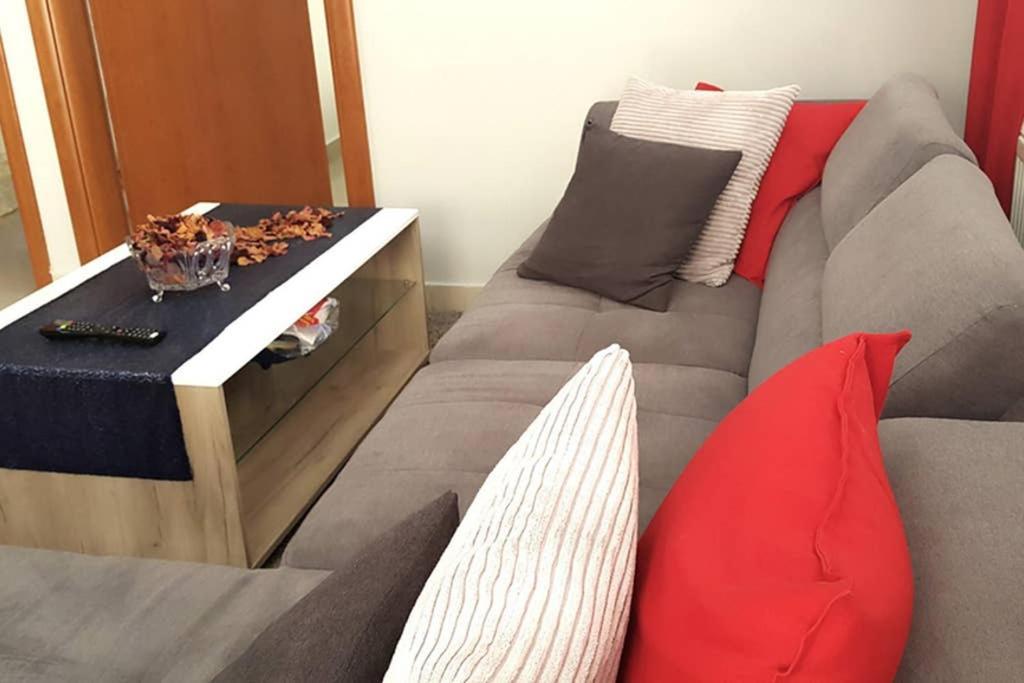 Renovated Lovely Apartment Near Airport & Sea Pórto Ráfti Esterno foto