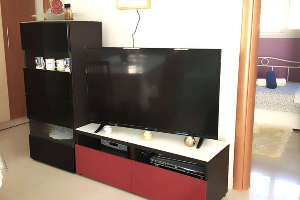 Renovated Lovely Apartment Near Airport & Sea Pórto Ráfti Esterno foto